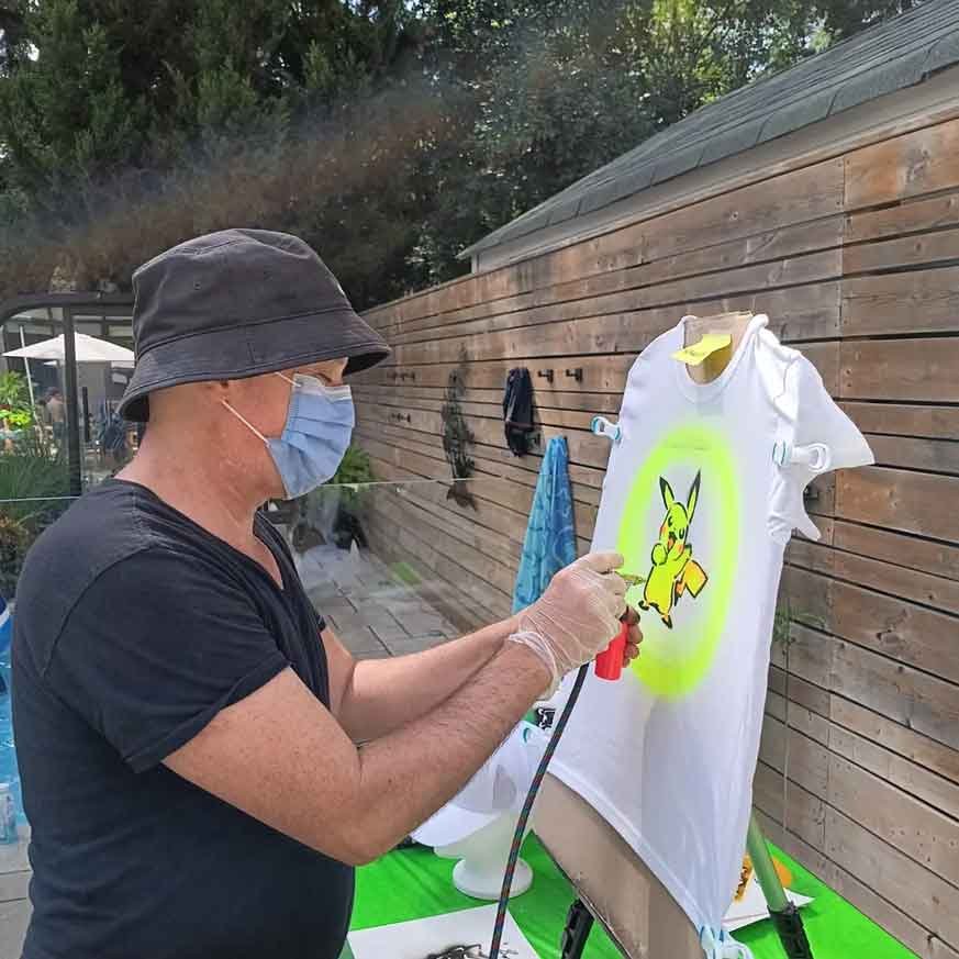 Airbrushing T-Shirts